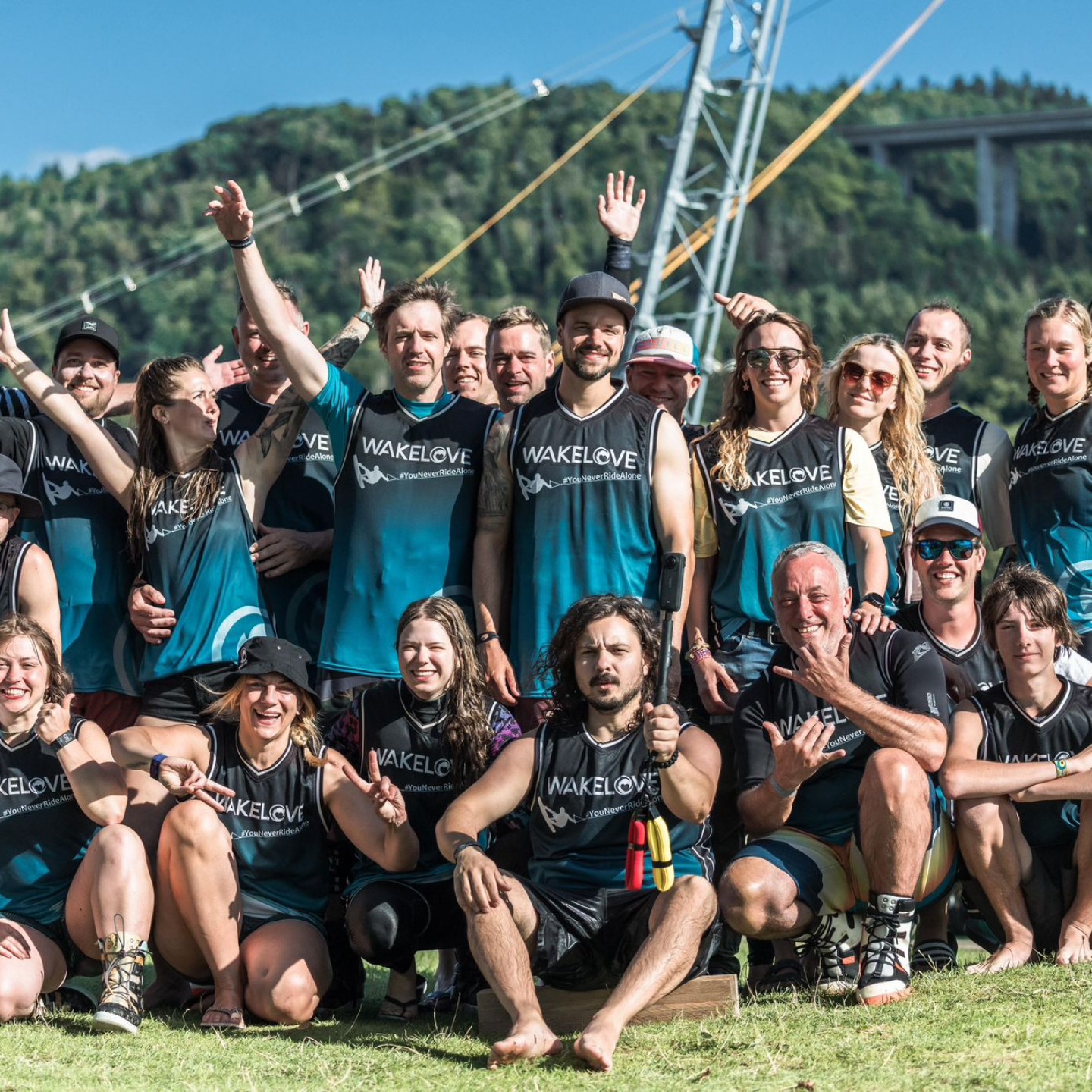 💥8 Jahre 💥
Wakelove & B360
Wir sind happy, euch seit Jahren mit Ridershirts zu versorgen, die mittlerweile schon Sammlerwert haben!
Wie viele habt ihr bereits? 😏
❓ ❓ ❓
_____________
#WakeLove #b360ridingshirts #WakeLoveFamily #Wakeboarding #Wakelife #GoodVibes #SupportYourLocals #Ridershirts #Sportswear #CustomMade #Team #Passion #Cablepark #teamspirit #CommunityGoals #wakepark #wakeparktriolago
#b360ridingshirts