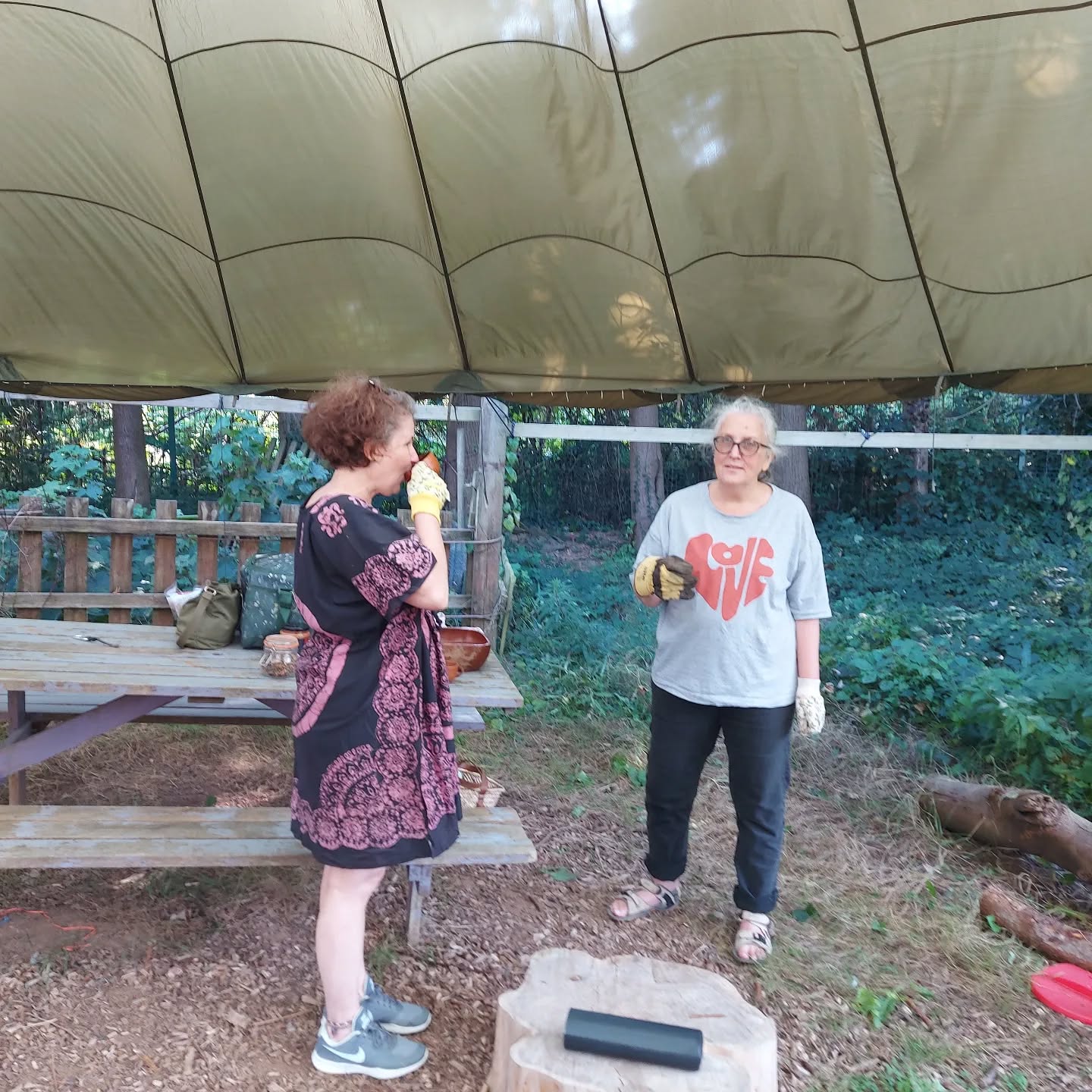 Tea break!
#volunteer #bringingcommunitiestogetherthroughnature
#nature
#makeadifference