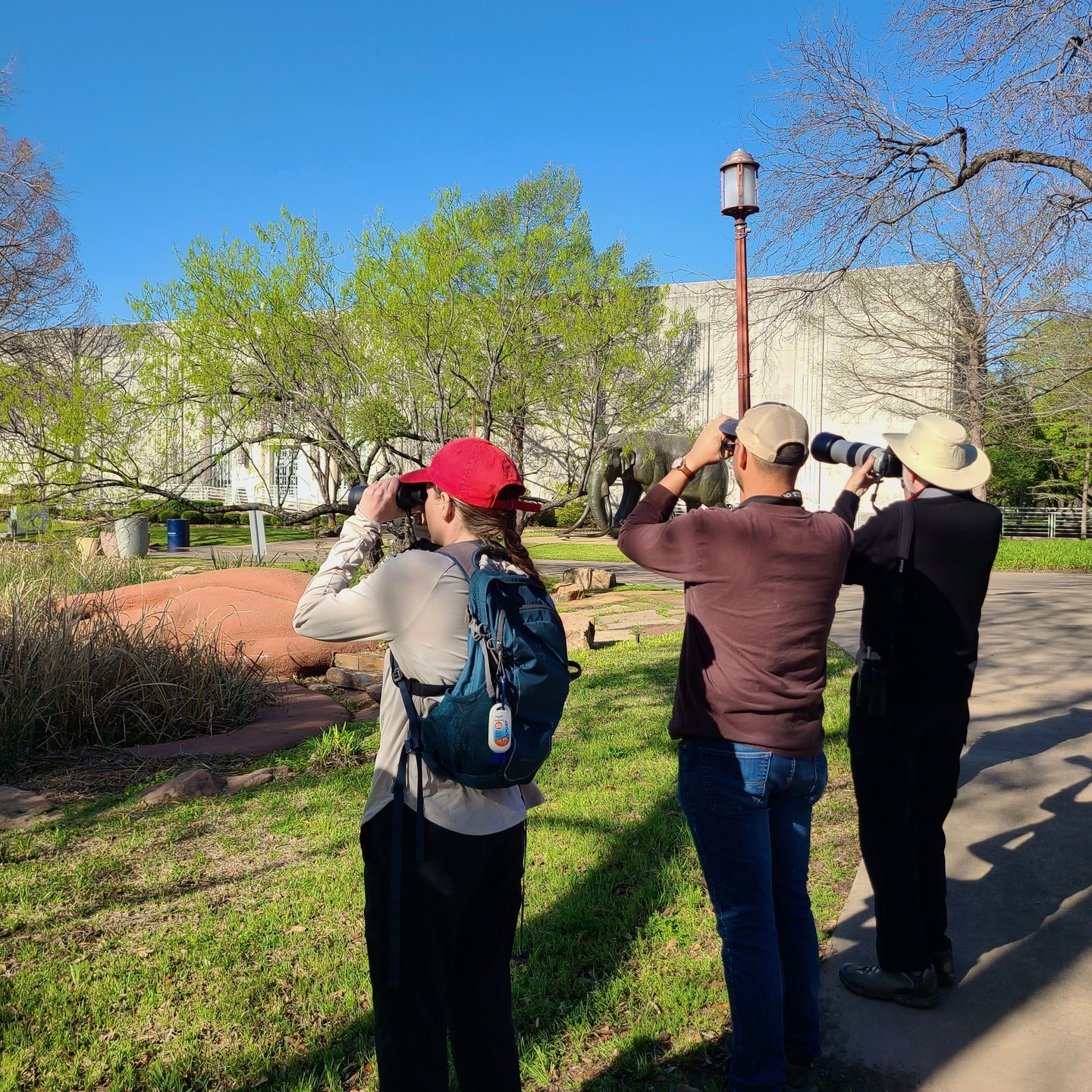 Join us for an exciting morning of Bird Watching at Fair Park! Be surrounded by nature’s beauty and witness a diverse array of birds in their natural habitat. Don’t miss out, come out for a free bird watching experience at 9 am tomorrow morning, April 30 by Leonhardt Lagoon. 🪺🦆🪶