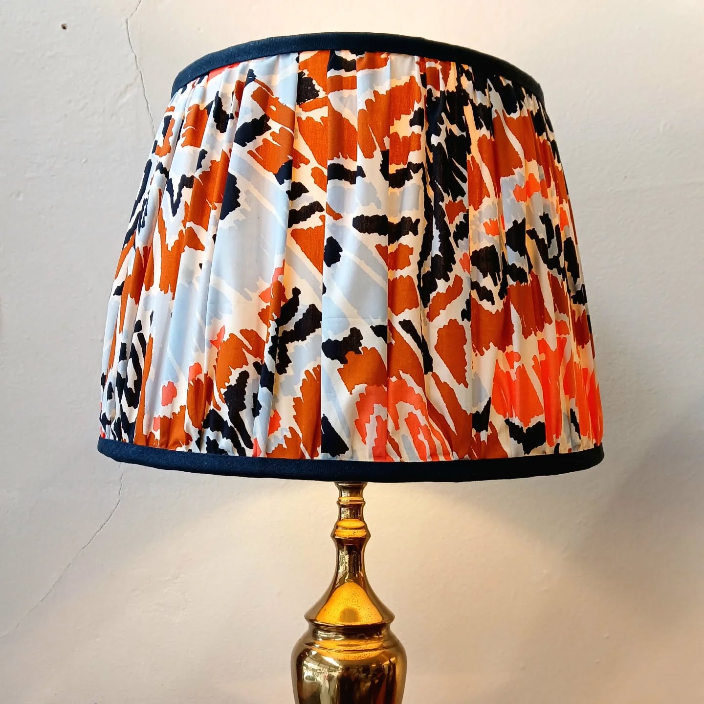 A prototype. After 2 years of making Drum shades I finally have the confidence to try something new. This is a cream preloved shade with gathered Liberty cotton on top.
#handmadeindunedinnz
#shoplocalnz