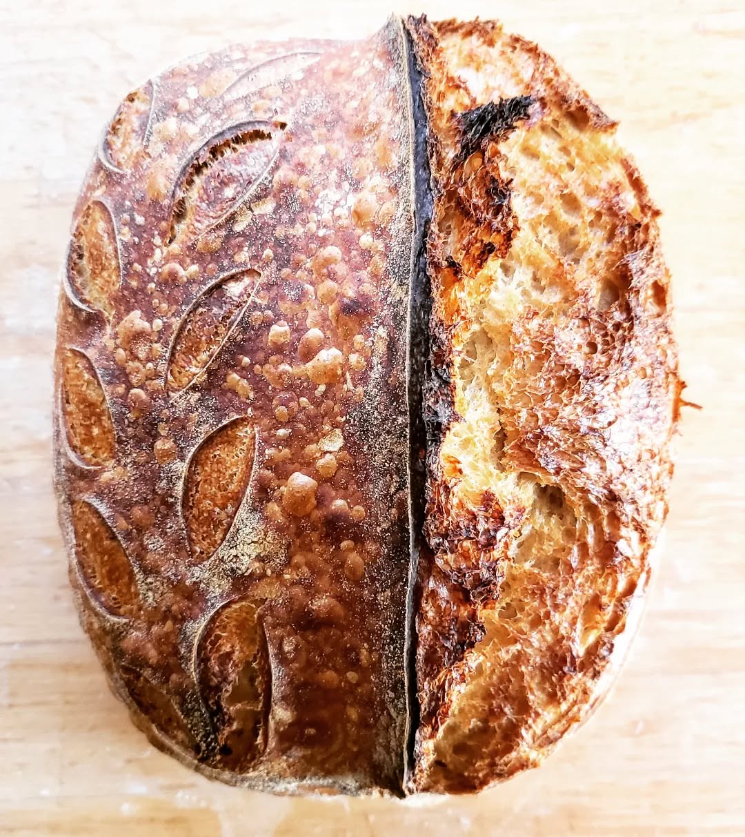 I'm taking country loaf and cranberry walnut orders for your Christmas tables!
Pickup is from 9-10:30am on 12/23 at HJ's youth and community center parking lot. Fill out the contact form on my website to order with your number and style of loaf (Country $8 or Cranberry Walnut $10), name and phone number by Wednesday 12/20! Country Loaf shown, link in bio.