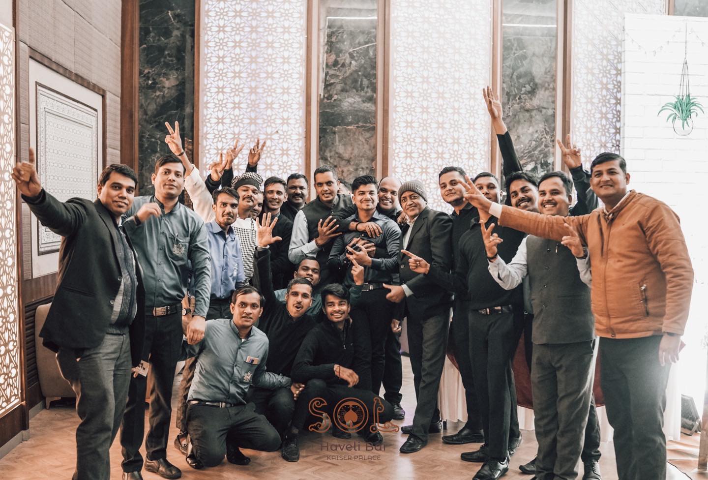 Happy New Year from our family to yours
Surya Kaiser Palace
Reservation 9453332566 / 6307338624
#canton #cantonroyal #cantonroyale #varanasirestaurant #hotelsurya #suryakaiserpalace #igreach #explore #feed #igtrends