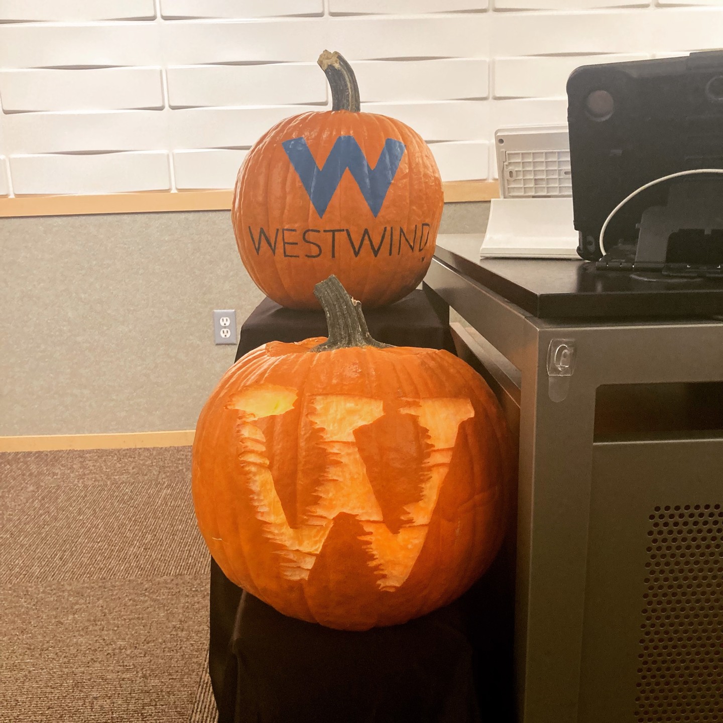 It's Halloween Season here at Westwind! We are still celebrating during this busy season!
#westwindmedia #bringingpicturetolifewithsound #audiopostproduction #audiopost #sounddesign #audiomixing #soundfortv #soundforfilm #entertainmentindustry