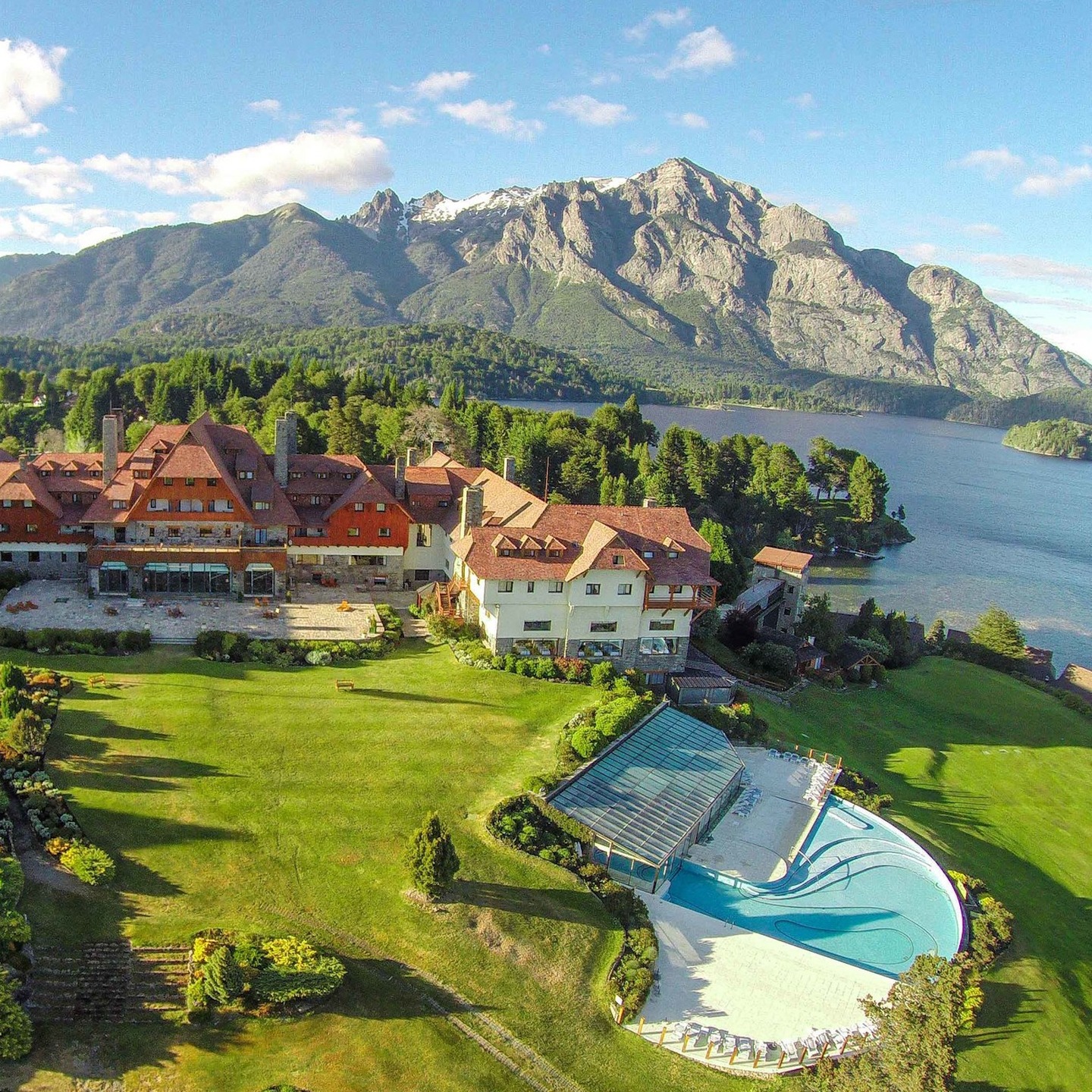 I was just in Northern Patagonia with Backroads and ended the tour at the Llao Llao hotel. One of the grandest hotels in Argentina. Stunning location, outside Bariloche. A great way to see this region is by car and starting in San Martin Los Andes, and ending in Bariloche. Rute 40 will take you passed the 7 lakes. Lots of hiking, biking, horse back riding, kayaking, etc... Safe, clean, friendly people. Amazing. I'm going back one day. #monterratravel #backroads #patagoniaargentina #llaollao #patagonia #lakesdistrict #virtouso #luxurytravel