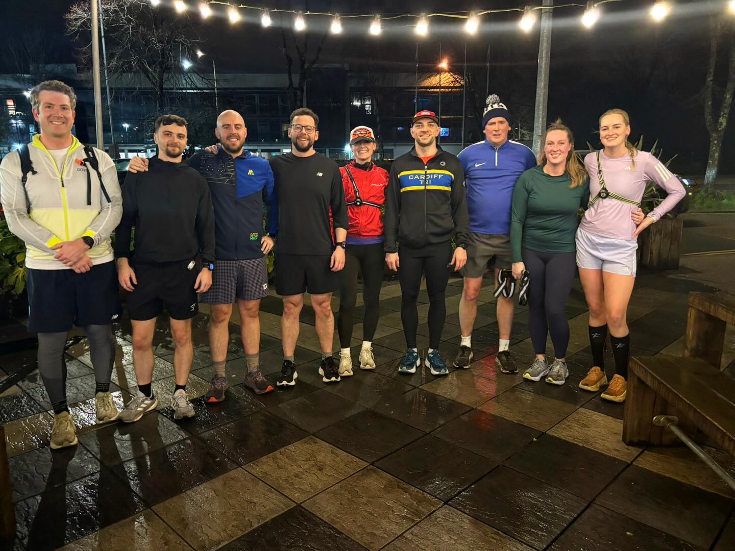 Parks and Pints January social 🏃🏽♀️ 🍺
Last Friday of every month we run a 5k social run hosted by our own social sec @sammontague12 finished off with a cheeky pint! 🤩
January was another success… same again for February please 🫶🏻
💛💙🖤
#parksandpints #cardifftriathletes #socialrunning #triathlontraining #wintermilessummersmiles