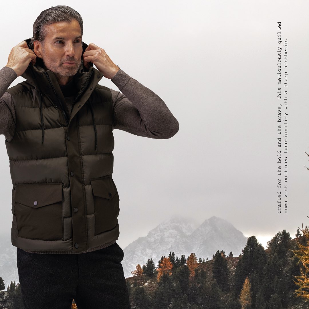 Crafted for the bold and the brave, this meticulously quilted down vest combines functionality with a sharp aesthetic. 🪡 It’s the ultimate companion for your urban expeditions, keeping you stylishly insulated against the chill. 🚶
