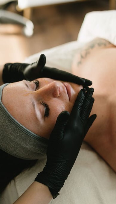 We intentionally design our treatment space to help your nervous system slow down - because when your body feels safe, your skin responds better. ✨
From a heated, cozy bed to a calm space, every detail is there so our lovely clients can relax and feel cared for.
#yegfacial #sherwoodparkfacial #sherwoodparkmoms