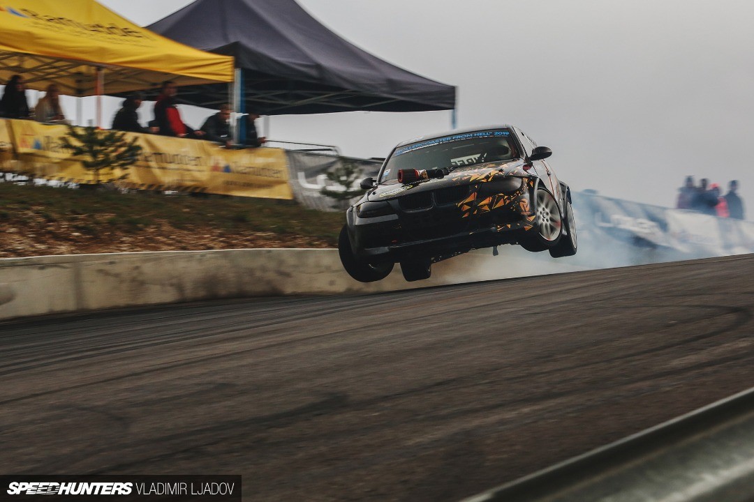 Beautiful shot
#BMW #automotive #carphotography #luxury #sportcar #drift #cross #rallye