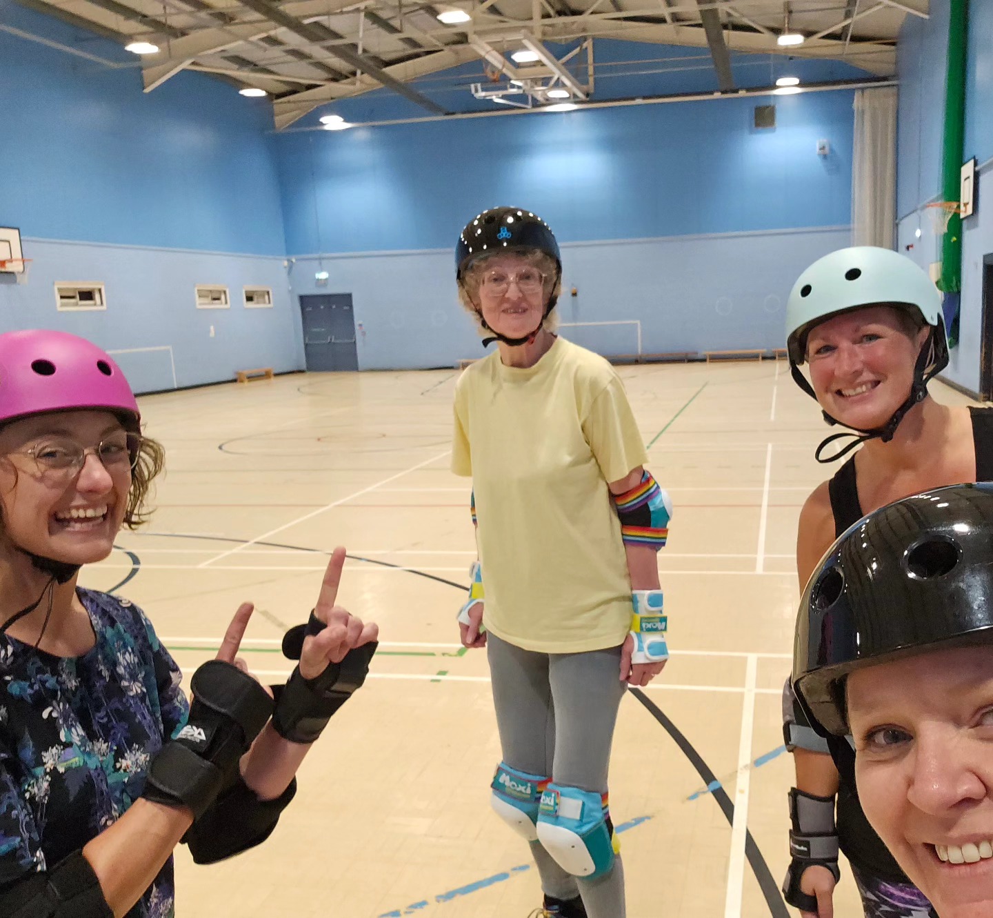 So there it is. The last of the Tuesday sessions for another year.
Tonight we recapped backwards skating and threw in some corners to contend with, and some plough stop practice when we started getting dizzy from the backwards motion! 😂
This lot were awesome. As always.
Thank you class of 2025, you have inspired me with your grit and determination.
Tuesdays were ace 👌
#skatefitness #fitnesscanbefun #swansea #skating #skillsAndAgility #IfYoureNotFallingOverYoureNotTryingHardEnough #ClassOf2025