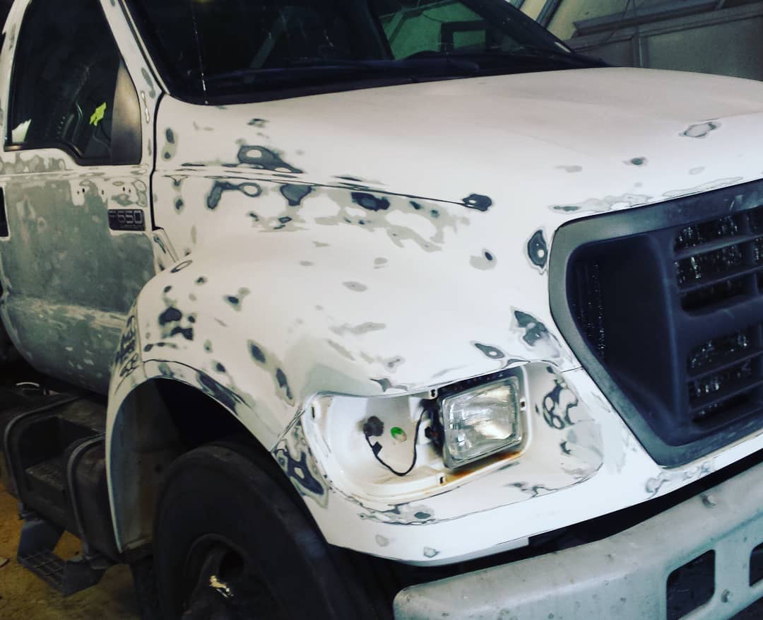 Bring your vehicle to our shop for a quick, free and honest estimate for any body repairs!!!
.
.
#carrepair #autobody #paintjob #collisionrepair #carpaint #stouffville #ontario #autogarage #vehiclerepair #rustrepair #repairshop #mechanic #automechanic #newpaint #bodywork #toronto #stouffvilleontario #truckrepair #autoinsurance #carinsurance #newcar #newmarket #markham #shineynewcar #newcarwhodis #carshop #stouffvilleauto