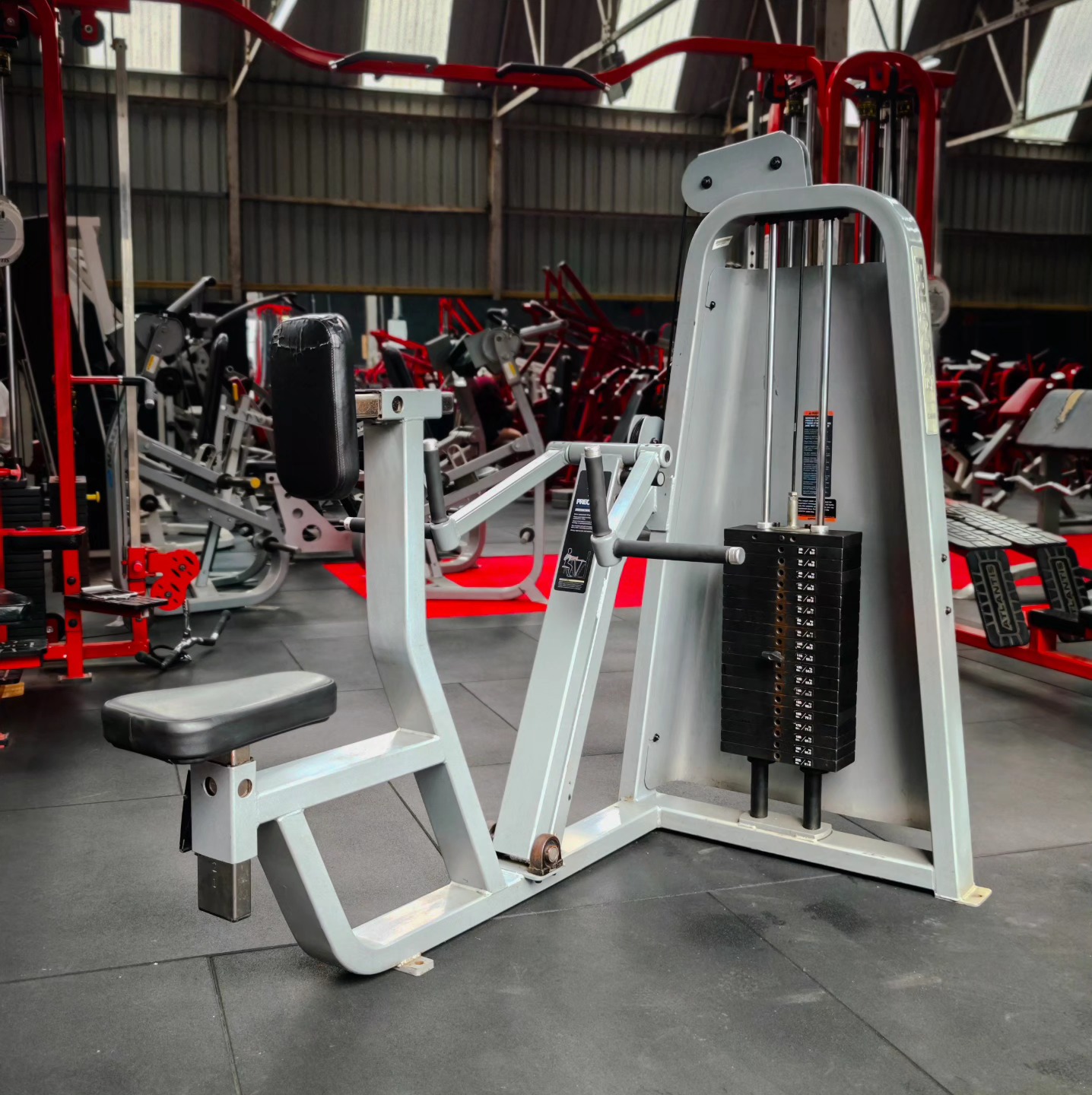 🇺🇸 PRECOR ICARIAN SELECTOR ROW 🇺🇸
For upper back hard to beat this piece. Feels fantastic with pronated handles in particular.
Profile is very different in comparison to some of our other rows.
We've had great feedback so far on this piece.
Let us know what you think 🫶