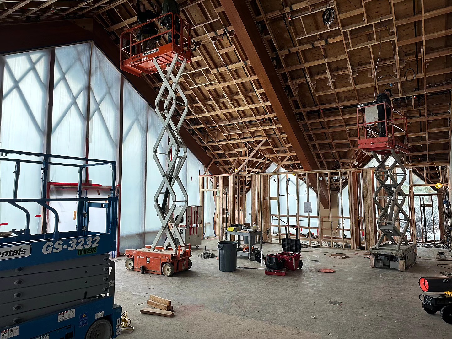 Who thinks about golfing in Tahoe in the middle of the winter? We do.
SierraCon is renovating the iconic Edgewood Tahoe Brooks Bar and Grill along with the Pro Shop. The renovation will be complete and ready for Edgewood’s guests when golf season starts in the spring. Fore! ⛳️
#generalcontractor #laketahoeconstruction #edgewoodtahoe #sierracon