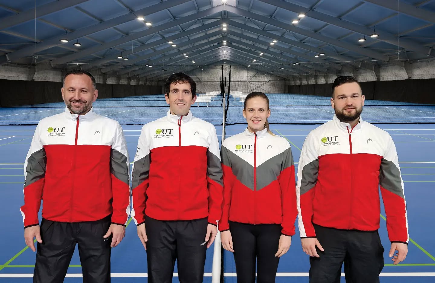 Meet the InsideOut Tennis Academy coaching team! 🎾👟 Passionate about the game and dedicated to helping you reach your full potential on the court.
Trefft das Tennistrainer-Team der InsideOut Tennis Academy! 🎾👟 Leidenschaftlich für das Spiel und engagiert, um euch auf dem Platz zu helfen, euer volles Potenzial zu erreichen.
#headtennis_official #vitisschlieren #tennisschweiz #zurich #schlieren #zurichkids