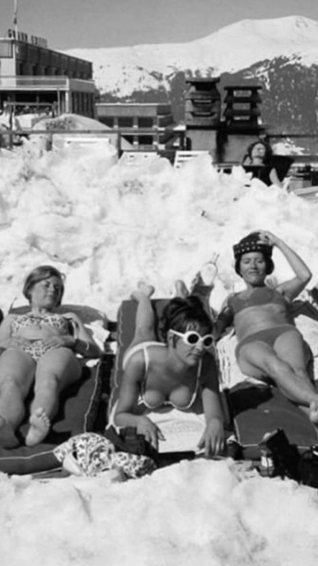 From vineyard to dreamscape.
Elegance you can taste. 🍇✨
#VieDeRêve #TimelessTaste #RefinedPleasure