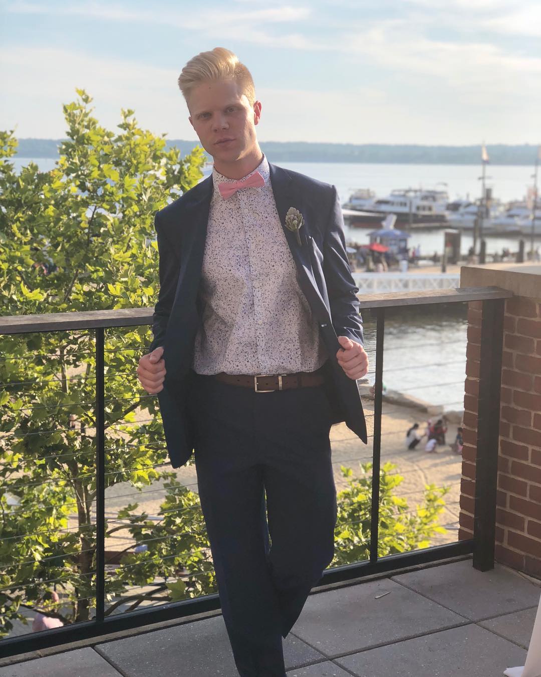 On this episode of @queereye
#gravitationtonathan