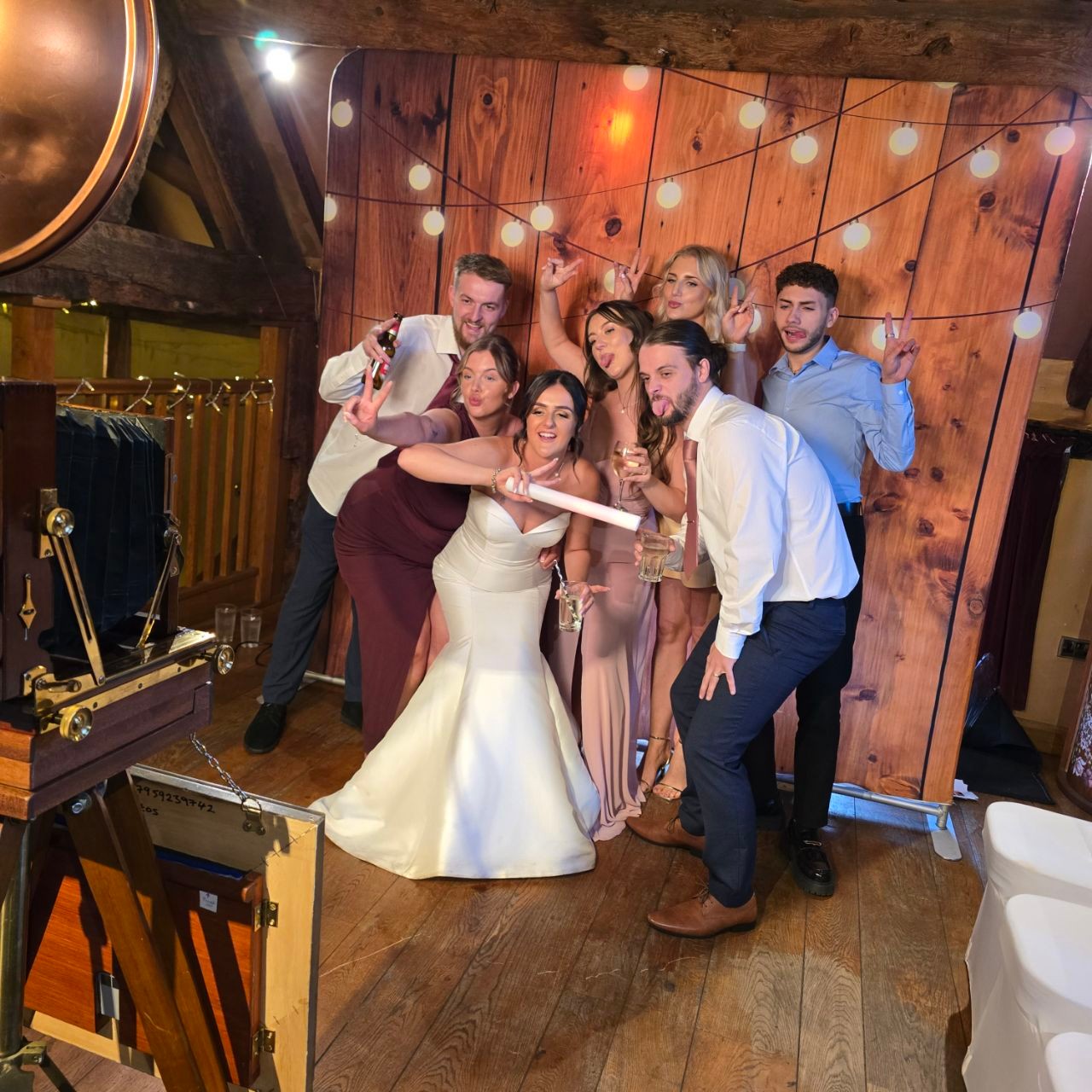 Choosing the right photo booth for your Worcestershire, Warwickshire, Staffordshire or Shropshire event just got easier. We break down wedding, prom and party packages so you can pick what fits your vibe—from guestbooks and prints to props, attendant service and open‑air setups. Every booking includes a free downloadable gallery for sharing and keepsakes. Have questions or want a bespoke quote? Tell us your date and venue in the comments or DM — link in bio. 📸✨🎉🥂 #WestMidlandsEvents #PhotoBoothHire #FellsFunBooth #EventTips