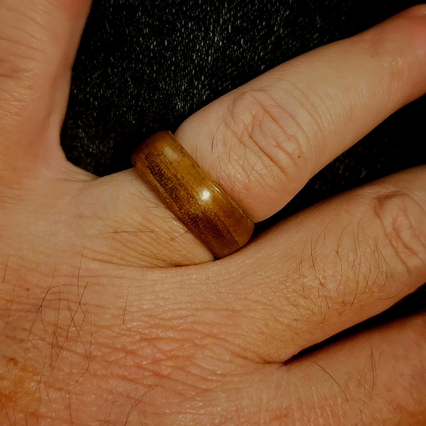 I love the variety of colors and shades you get with Sweet Gum. It's such a pleasure to work and yields a beautiful ring. What are your thoughts?
#whisperwoodrings #woodring #woodrings #handmade #tallahassee #whatsonyourbench