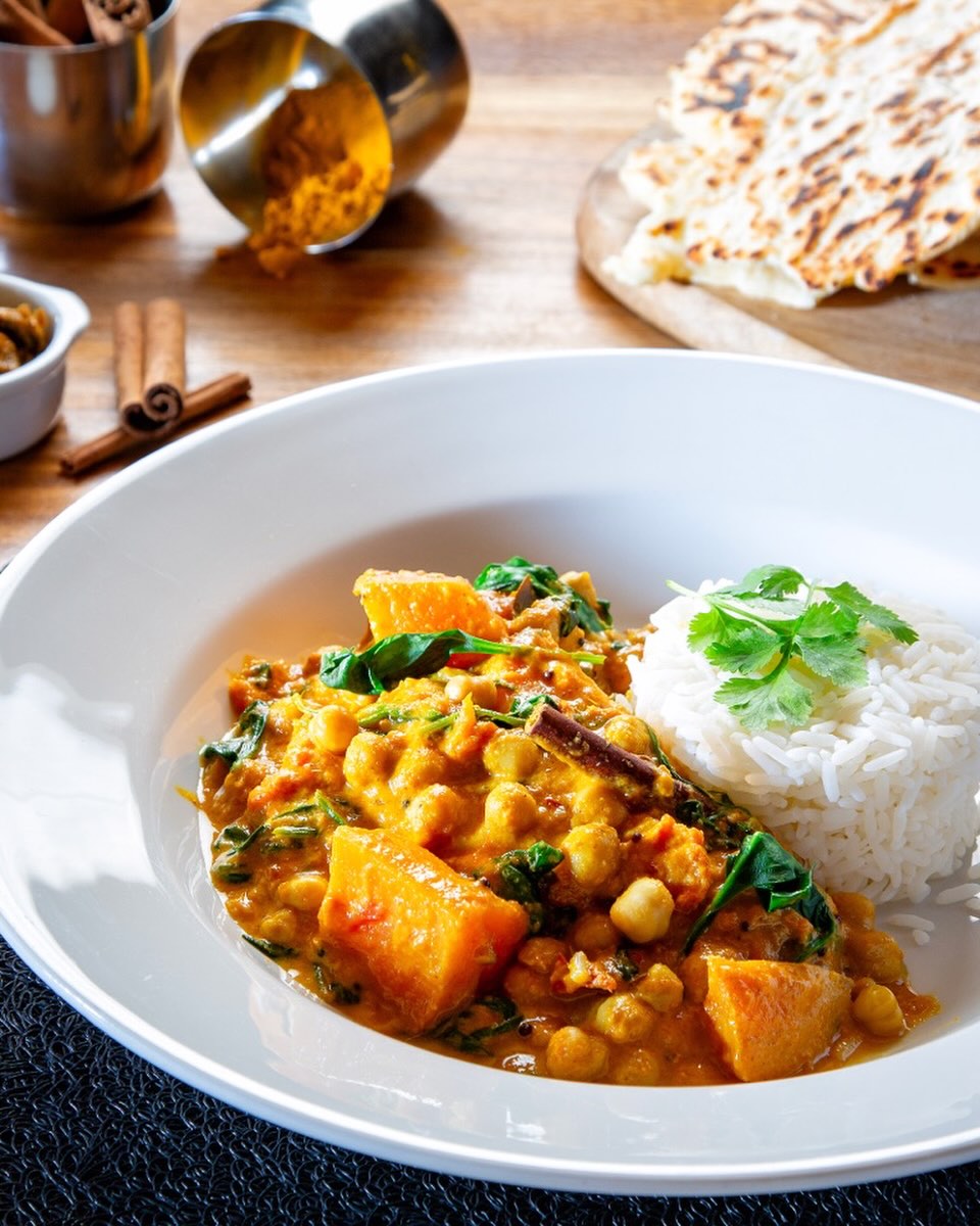 Tonight’s curry was voted #bestmealoftheweek #cateredchalet photo by @harrisonjackphotography