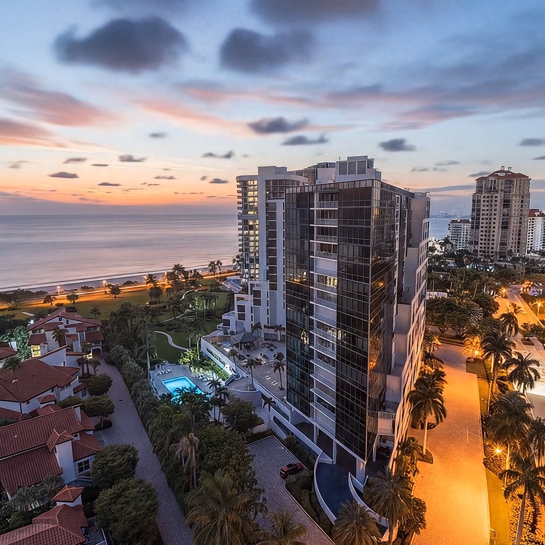 A full day in seconds on the Gulf Shore in Naples—where coastal views meet evening glow. Day to night never looked this good. 🌴🏙️
.
.
.
.
.
#realestatephotography #luxuryhomes #poolgoals #backyarddesign #screenedlanai #propertymarketing #realestatelife #dreamhome #outdoorliving #realtorlife #realestatemedia #listingphotos #homephotography #realtorlife #homeselling #realestateagent #propertyphotography #realestatetips #homeinspo #realestateservices #realestateexperts #housegoals #outdoorentertaining #backyardgoals #luxuryrealestate #realestatecontent #realtorsofinstagram #homesweethome #propertylisting #aerialphotography