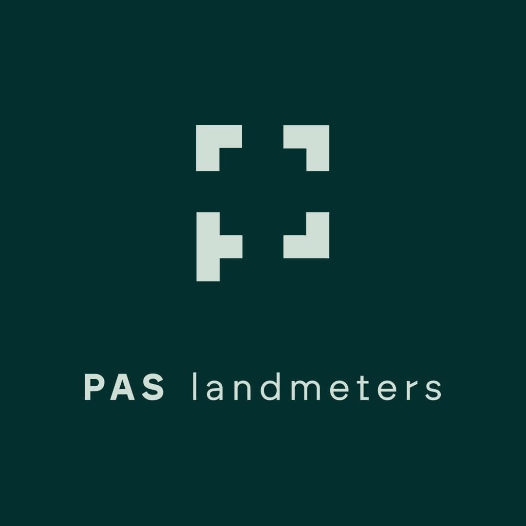 PAS Landmeters - opgericht door 2 gedreven jonge mannen, gespecialiseerd in nauwkeurige en betrouwbare meet- en waarderingsdiensten