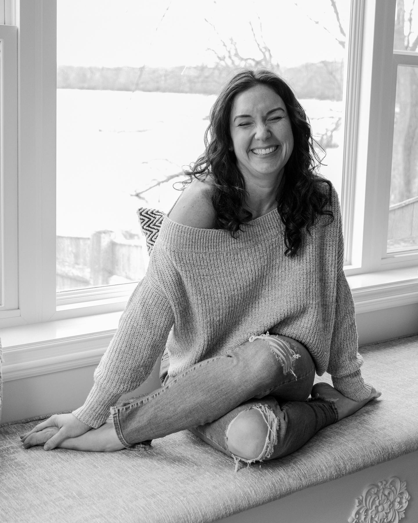HAPPY BIRTHDAY to the beautiful soul that is our Pam! She changes everyone that she encounters and encourages those around her to live their lives authentically!
As a special birthday gift to Pam, be sure to go follow her new business account @becomingtula and sign up for her Newsletter mailing list!! Keep an eye out for a very special program she will be offering next month and join us in some spring cleaning for our mental, physical, emotional, and spiritual health!
📷 provided by @sarahstricklenphotography