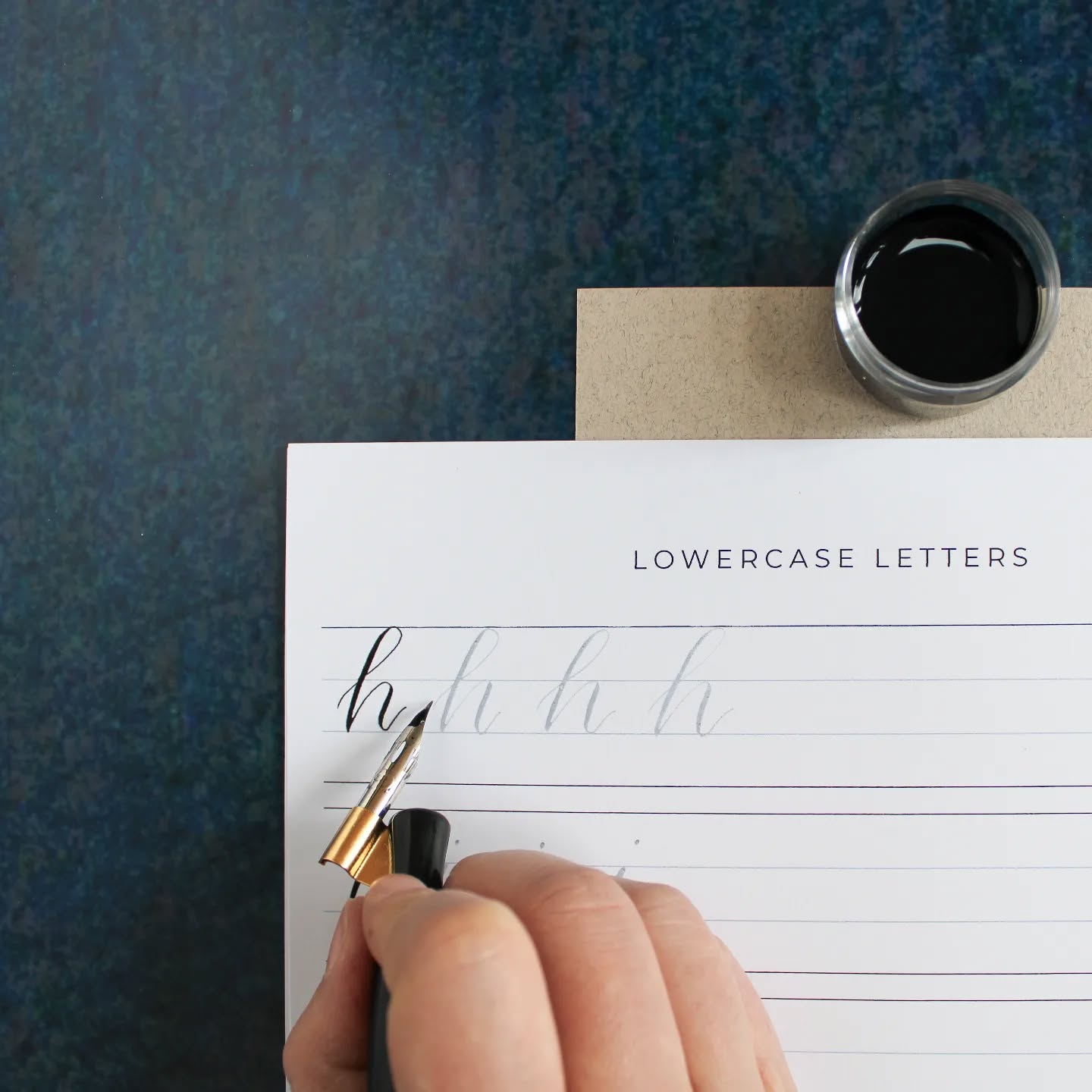 ⢠Fancy a relaxing Saturday activity? āļø
I'm excited to be hosting An Introduction to Modern Calligraphy workshop at the @broadwaymuseumandartgallery !
Date: Saturday 9th November
Time: 11:00 to 13:30
I'll be guiding you through the fundamentals of calligraphy, including lowercase letters, how to connect letters, finding your own calligraphy style and practicing common greetings and more. You'll also have your own calligraphy kit to take home.
Find out more via the link in my profile or comment WORKSHOP and I'll send you the details!
#cotswoldscalligraphy #cotswoldscalligrapher #calligraphyworkshop #calligraphyworkshops #cotswoldsworkshop #cotswoldsworkshops #creativeworkshop #moderncalligraphyworkshop #moderncalligraphyworkshops #beginnerscalligraphy #beginnerscalligraphyworkshop #beginnerscalligraphykit #gloucestershirecalligraphy #gloucestershiresmallbusiness