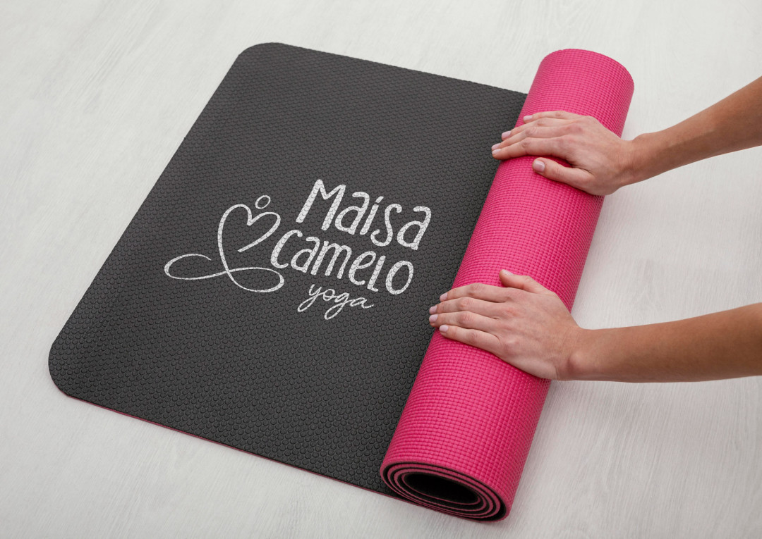 É importante ter uma marca para chamar de sua. Mais importante ainda é saber que essa marca é versátil, de fácil aplicação e que carrega em si valores que podem ser transmitidos para quem tem contato com ela. Pra alegria de todos e todas, essa é sempre uma preocupação constante em nossa agência. Na criação da marca da Maísa, além de um desenho personalizado a mão, se levou em conta a fluidez e leveza que o Yoga, como prática, traz para a vida de quem o pratica. Da mesma forma, o logo foi pensado para que pudesse ser aplicado em diversos materiais diferentes, sempre trazendo o reconhecimento imediato da marca.⠀
⠀
Fora dos Trilhos - Laboratório de Ideias⠀
⠀
#foradostrilhoslab #passageiros #design #branding #publicidade #propaganda #digital #identidadevisual #marketingdigital #digitalmarketing #marketing #publicidadeonline #redessociais #midiasdigitais #socialmidia