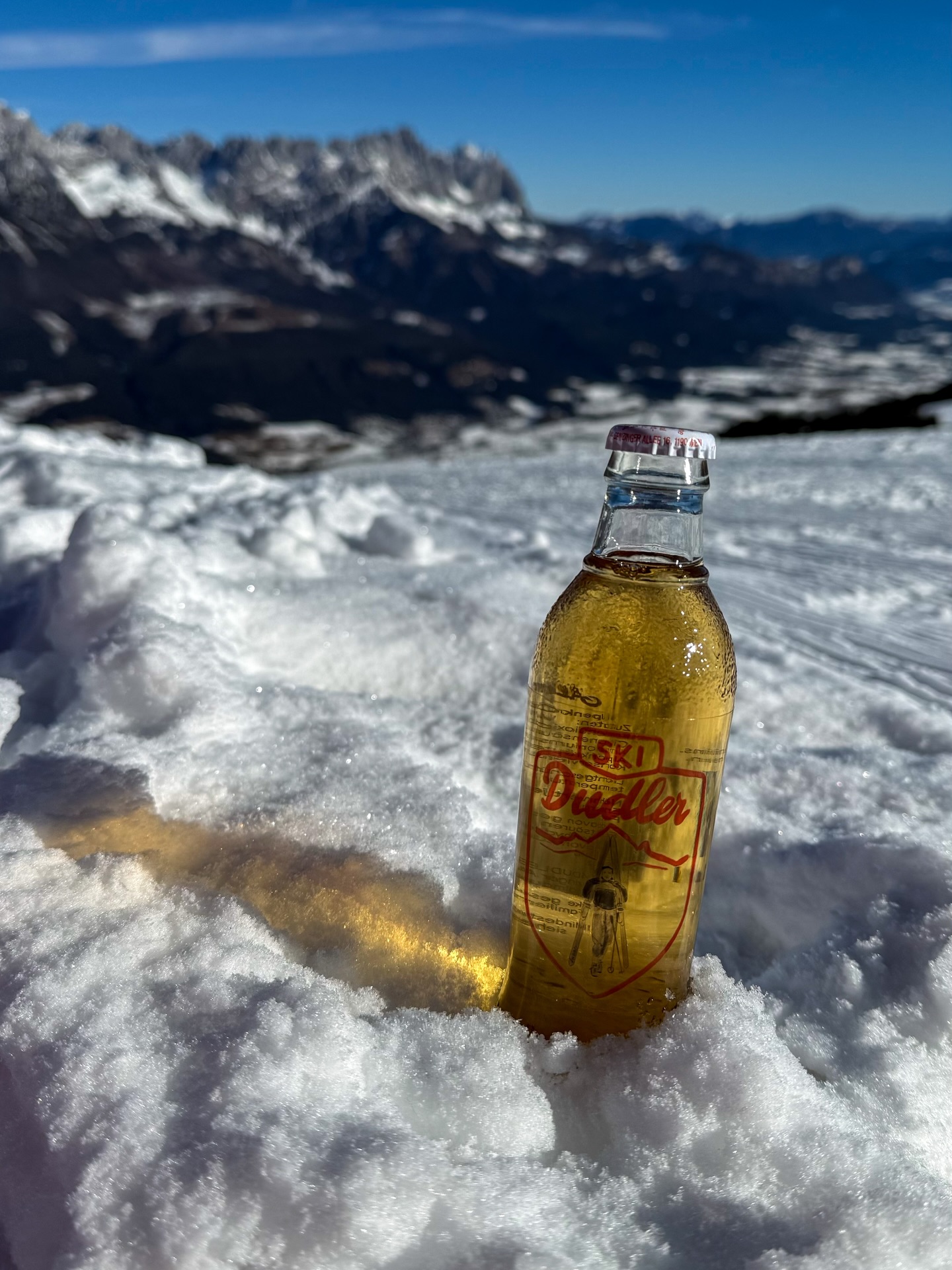 Ohne Almdudler kein Skifahren
🎿✨
#skifahren #almdudler