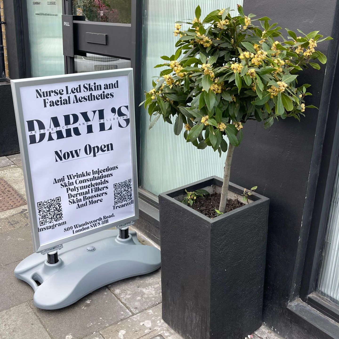 Loving our new sign outside Daryl's Aesthetics!
Open Sundays, offering Nurse Led and fully qualified Skin and Facial Aesthetics.
Wanting a treatment, but uncertain about your options, come for a fconsultation with Daryl, a trained mental health nurse and therapist. He'll help you explore all options whilst making you feel comfortable and confident in your treatment plan!
The cost of our consultations is refunded if a full treatment is purchased!
#aesthetics #skinbooster #skincare #beauty #profhilotreatment #dermalfiller #nurseinjector #ConfidentBeauty #battersea #clapham #glowingskin #antiwrinkle