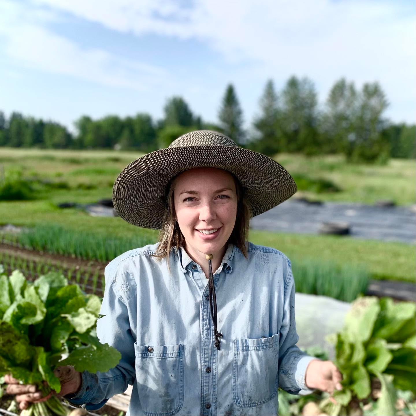 Meet your new Farmer! We are very excited that Lauren will be taking over the Market Garden at our farm next year as I turn my attention to environmental improvements on the farm as well as egg production and a long list of “need doing” jobs! Feel free to reach out to Lauren about her 2024 CSA program or any other questions you may have! Welcome Lauren!