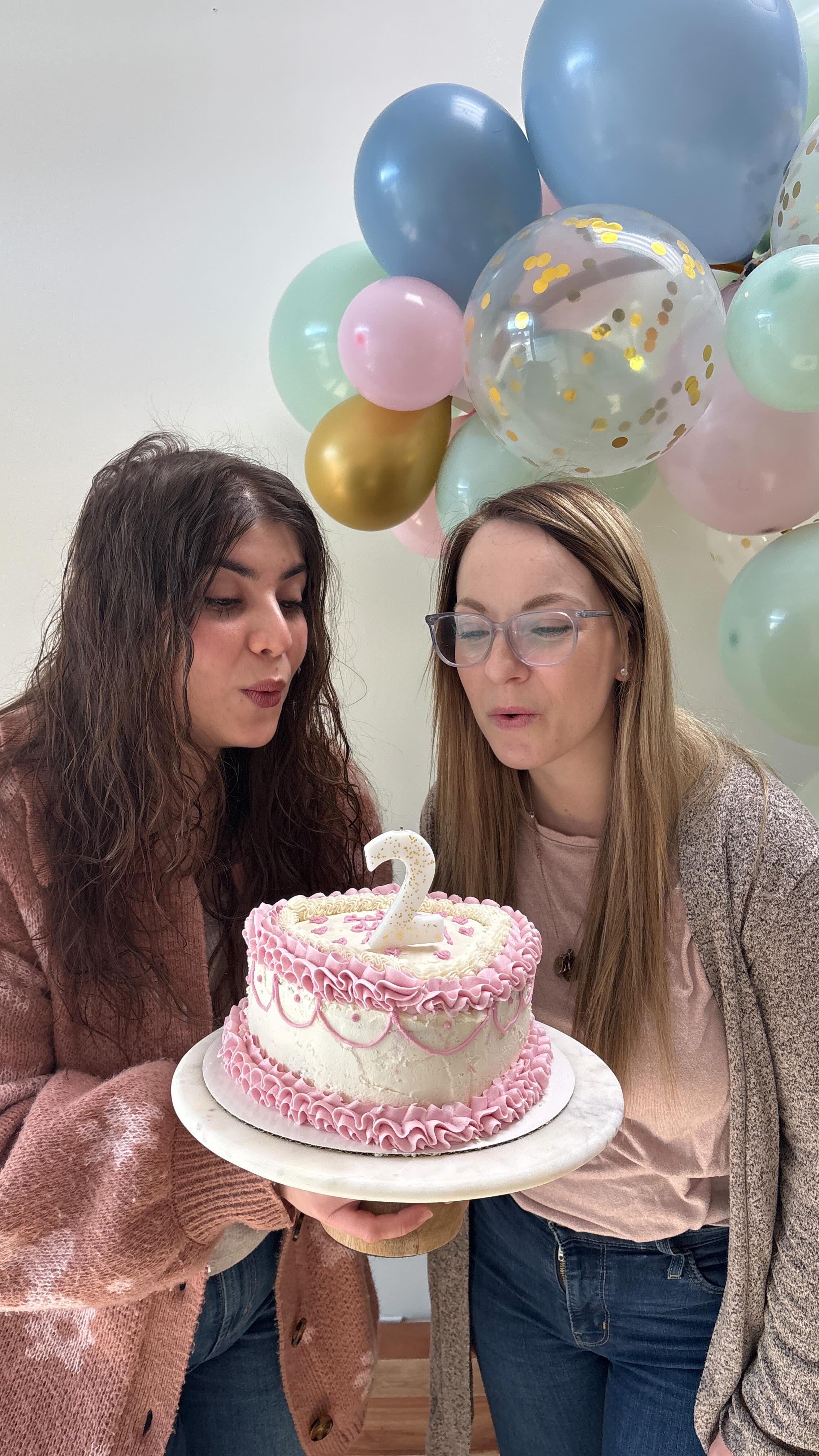 It was such a joy to see everyone at our 2 year anniversary celebration today!
We got to connect with other birth workers, friends, and past and current clients and their beautiful families! It is our absolute favorite thing to see how everyone’s babies have grown🥹
Selah Doula Co. has come such a long way since we’ve first started, and today was a joyful reflection of our journey up until this point!
Thank you to everyone who celebrated with us today!!🥰
And a big thank you to @radiant_imagingkc who let us use their beautiful space!
#birthworker #celebration #kansascitydoula #birthdoula #doula