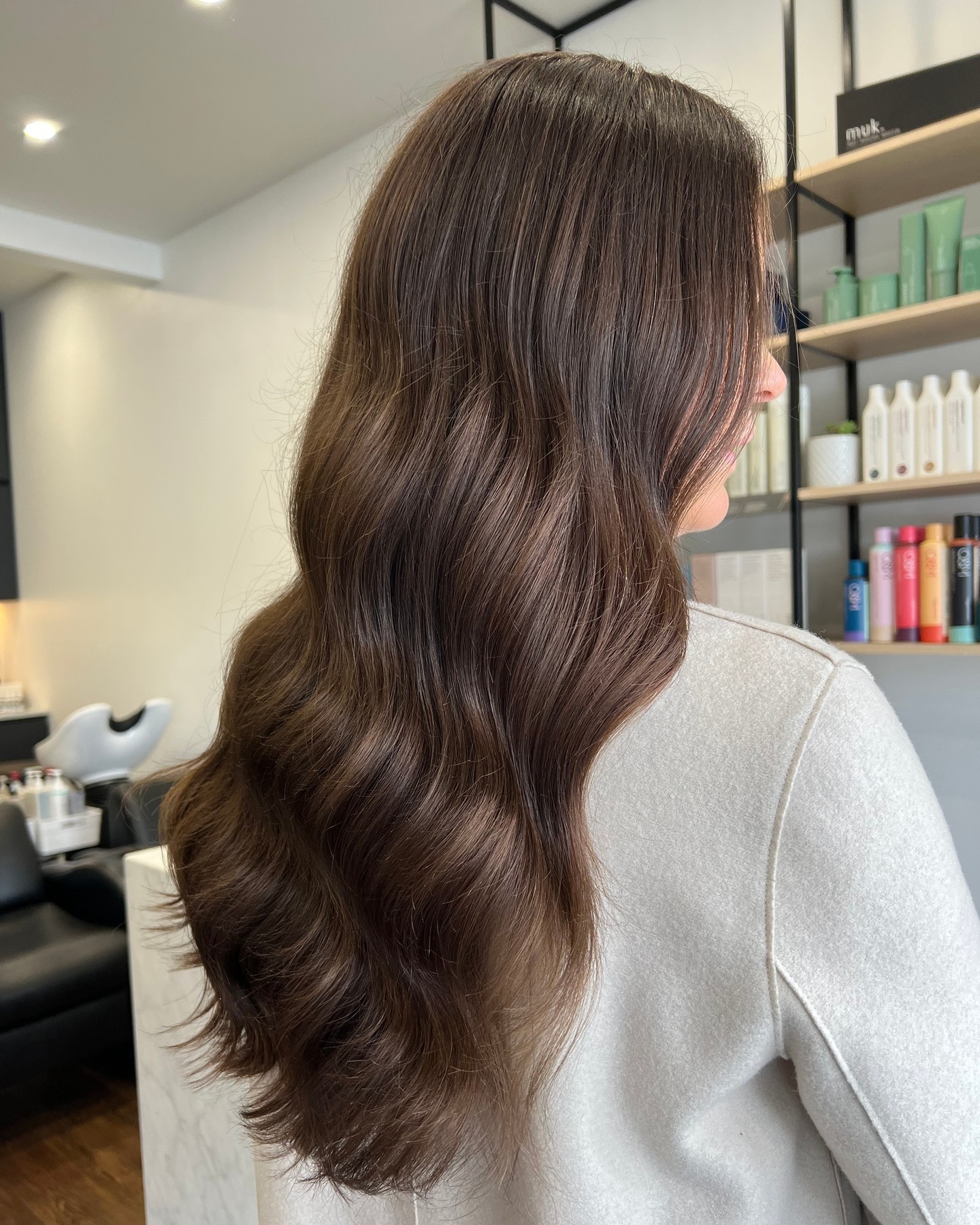 🌿 Introducing the ultimate mane masterpiece brought to life by the talented Ross! Feast your eyes on this lush brunette beauty that's giving us major hair envy.
Ready to steal the spotlight with a head-turning transformation? Say goodbye to ordinary and embrace the extraordinary! 💫✨ #brunettebeauty #HairGoals
If this is a look you’re ready to rock head over to @rosstysonhairdressing to secure your appointment now 🥰
#hairinspo #hairgrowth #hairgoals #haircolour #salon #hairstylist #haircare #hairproducts #haircolor #hairlove #instabeauty #brunette #longhair #moderncolorinspirations #portmelbournehairsalon #portmelbournelife #southmelbournemarket #port3207 #brownhair #sunkissedhair #baystreet #modernsalon