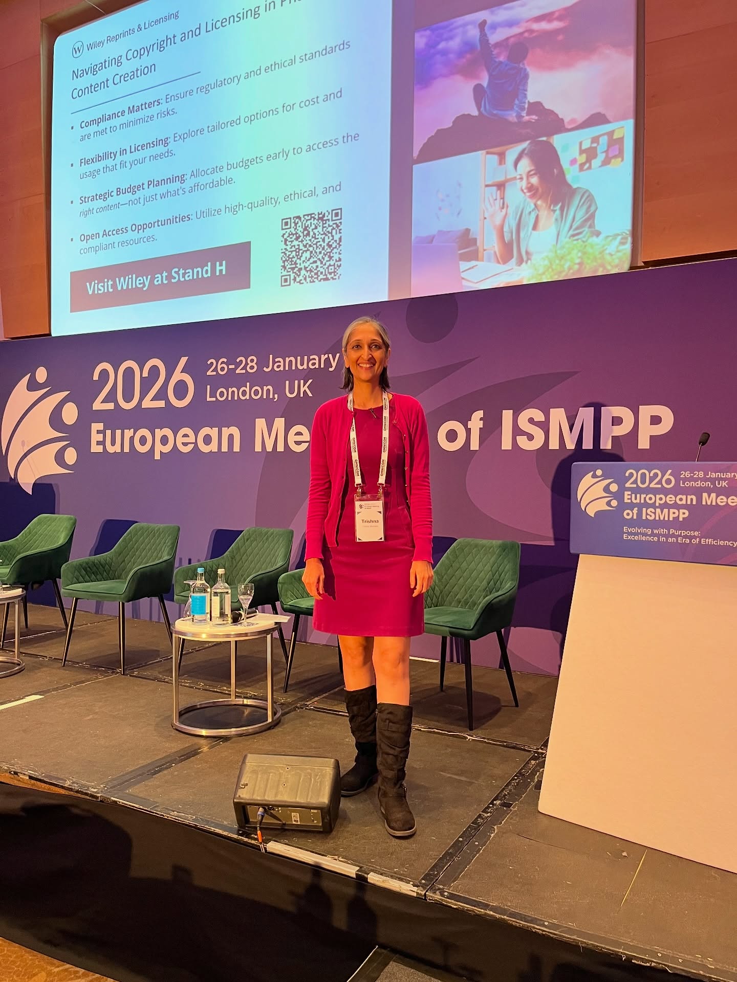 #ISMPPEurope is a meeting I look forward to immensely. This is an event that brings together everyone involved in medical publications, including pharma, medical communications agencies, publishers and medical writers. Once again I was part of the programme committee, a role that I thoroughly enjoy. I also organised a plenary session on patient authorship of scientific publications, was speaking in a plenary about good practice for conference abstracts and presentations, and I co-authored three research posters. Plus I gave an interview to The Publication Plan… and I won a book about artificial intelligence! Whew, what an interesting, inspiring and enjoyable event!!! #patientadvocate #publications #medcomms #patientleader #spoonie #mswarrior #mswarrior #multiplesclerosis