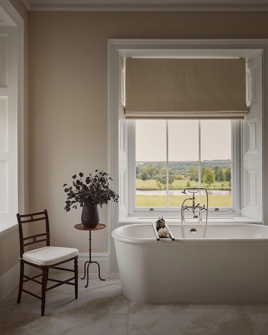 Weekend relaxation 🛀🏽
.
.
Stunning design by @albionnord