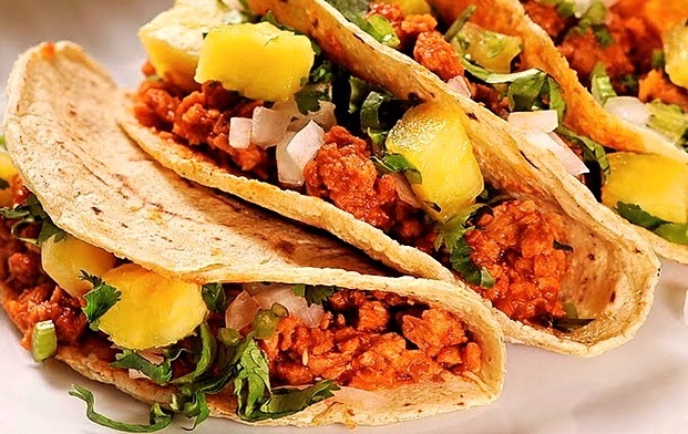 Morgen 8/11/24 das Beste aus Mexiko! Tacos al Pastor! Komm und probiere sie!