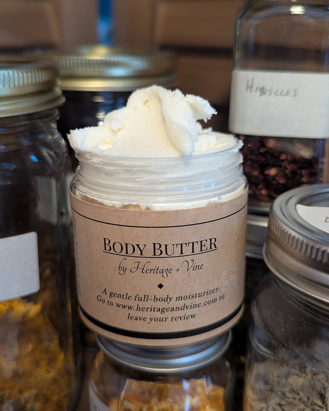 Behind the Plants: Body Butter Edition - minimal ingredients, maximal herbal benefit. Shea, Mango & Kokum butters, a temp-controlled system, and key aromatic elements set us apart. Nourish skin the intentional way. Link in Bio
#BodyButter #HerbalSkincare #SheaButter #MangoButter #KokumButter #NaturalSkincare #HeritageAndVine
