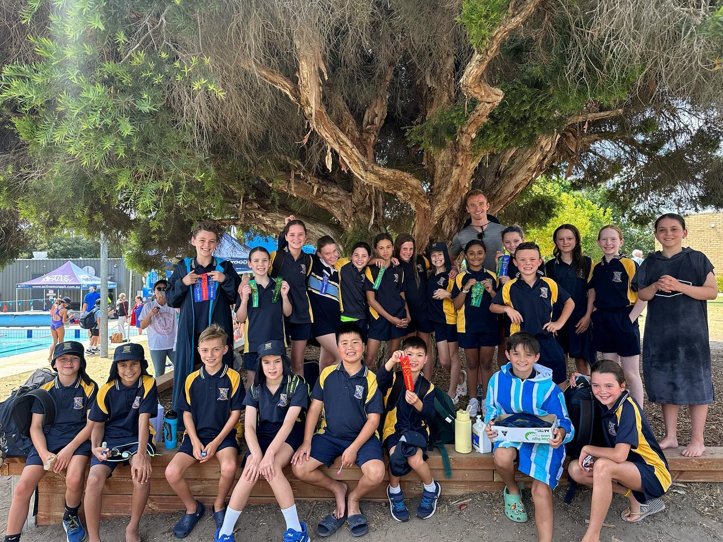 A team of St Joseph’s students represented our school at the recent HOLT District Swimming Carnival, held at Oakleigh Recreation Centre. All our swimmers put in a great team effort, with many students proudly achieving personal bests. Thank you to our fantastic teachers, parent helpers and congratulations to all our students.