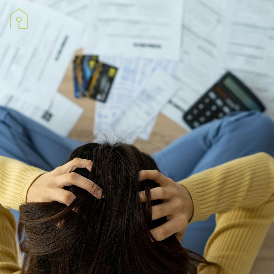 Bills, council tax, Wi-Fi? We handle it all, so you donโt have to๐ก Just one simple rent payment = stress-free living!
#AllInclusiveRent #StressFreeLiving #HassleFreeHousing #EasyLiving #PayLessLiveMore #RentSmart #ConvenientLiving #WorryFreeHome #BicesterLiving #happyhousemates