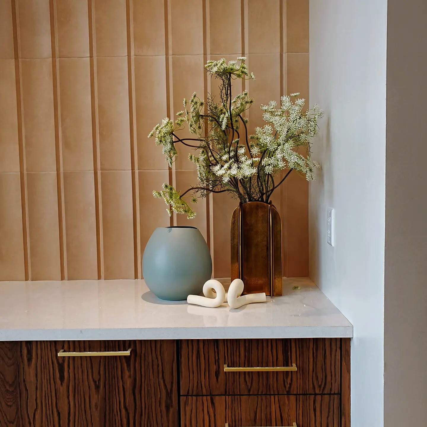 My love of tile continues...
#avbamityville #interiordesign #multifamilydesign #codesign #AvalonBay