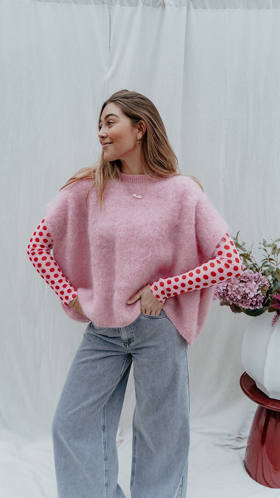 How to style… Louise knitwear? 🫶🏽deze mag niet ontbreken in jouw kast! Shop ze online
www.juliabybb.com
#juliabybb #juliaturnhout #ootd #newcollection #webshop