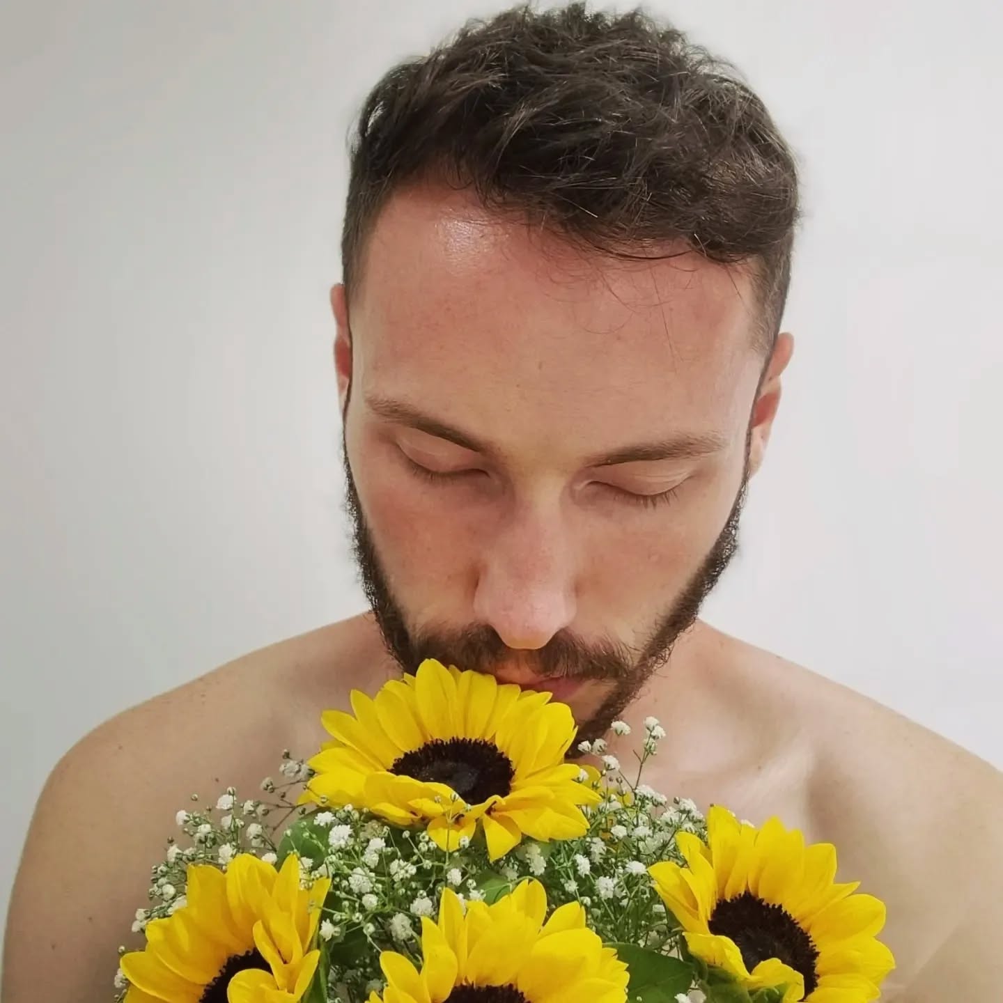 🌻
🌻Gratidão!
.
.
.
#gratidão #Deus #criador #girassol #luz #conhecimento #autoconhecimento #paz #amor #vida