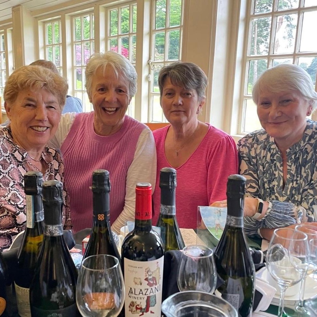 Success at the New Zealand Club charity day for MS. A mixed field of 80 with Sue Buckenham and Cath Paton winning the pairs and Jenny Walters joining them for the runners up spot in the team competition. Congratulations to all! #womensgolf #ladiesgfolf #charitygolf #surreygolf #surreywomensgolf
