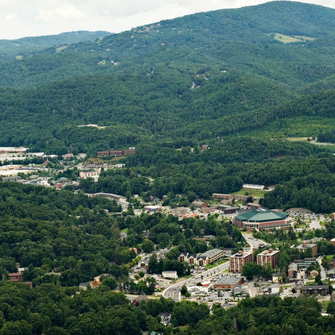 Hello APP STATE FANS!
Check out our availability for Football Games! We are a perfect place for multiple families to get together for the weekend.
We did have a cancellation if you are looking for next weekend's game. Let us know if anyone is interested!
www.wildwindboone.com
#GOAPP #Appstate #boonenc #828isgreat #boonerentals #housesforrentboone #booneview #appstatefootball