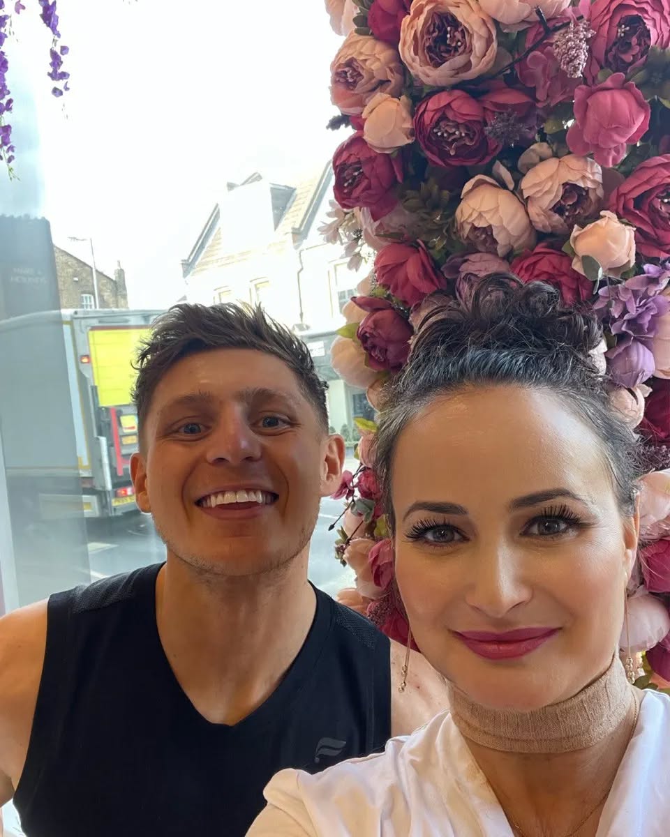 It was such a pleasure to meet @tomtrotter_ this week and to offer him a Spray Tan. 🤩
We have 5 natural looking colours to choose from and our Fantasy Tan products allow you to create your own flawless shade of tan. Our application equipment uses an air compressor and provides a strong airflow required for a smooth and even application. The end result is a natural, healthy-looking tan that you can feel confident wearing.
Come and get your Valentine's tanned look. 🤗
#dearbeauty #beautysalonlondon #spraytan #fantasytan #valentineslook #valentinestan #putney #loveisintheair #tomtrotter #romanticmood #eastsheen #richmond #barnes #eastsheenvillange #eastsheenprimaryschool #eastsheenmums #beautysaloneastsheen #richmondbeautysalon #mortlake #mortlaketoputney #beautybarnes