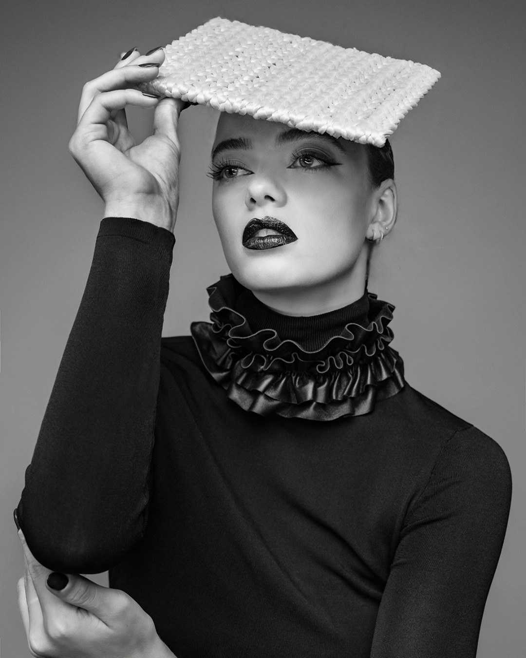 This is one of my favourite shots of the hair art collection shoot I did for @kyliehayeshairartist .
This shot was not part of the vision as we were aiming for high key white background images. Once I've nailed the shot for the client I like to play around for another few shots with different lighting or poses. Lots of times this free-flow method produces a great image.
It's classical and modern all in one.
Hair @kyliehayeshairartist
Makeup @thirzasmith
Photography ME