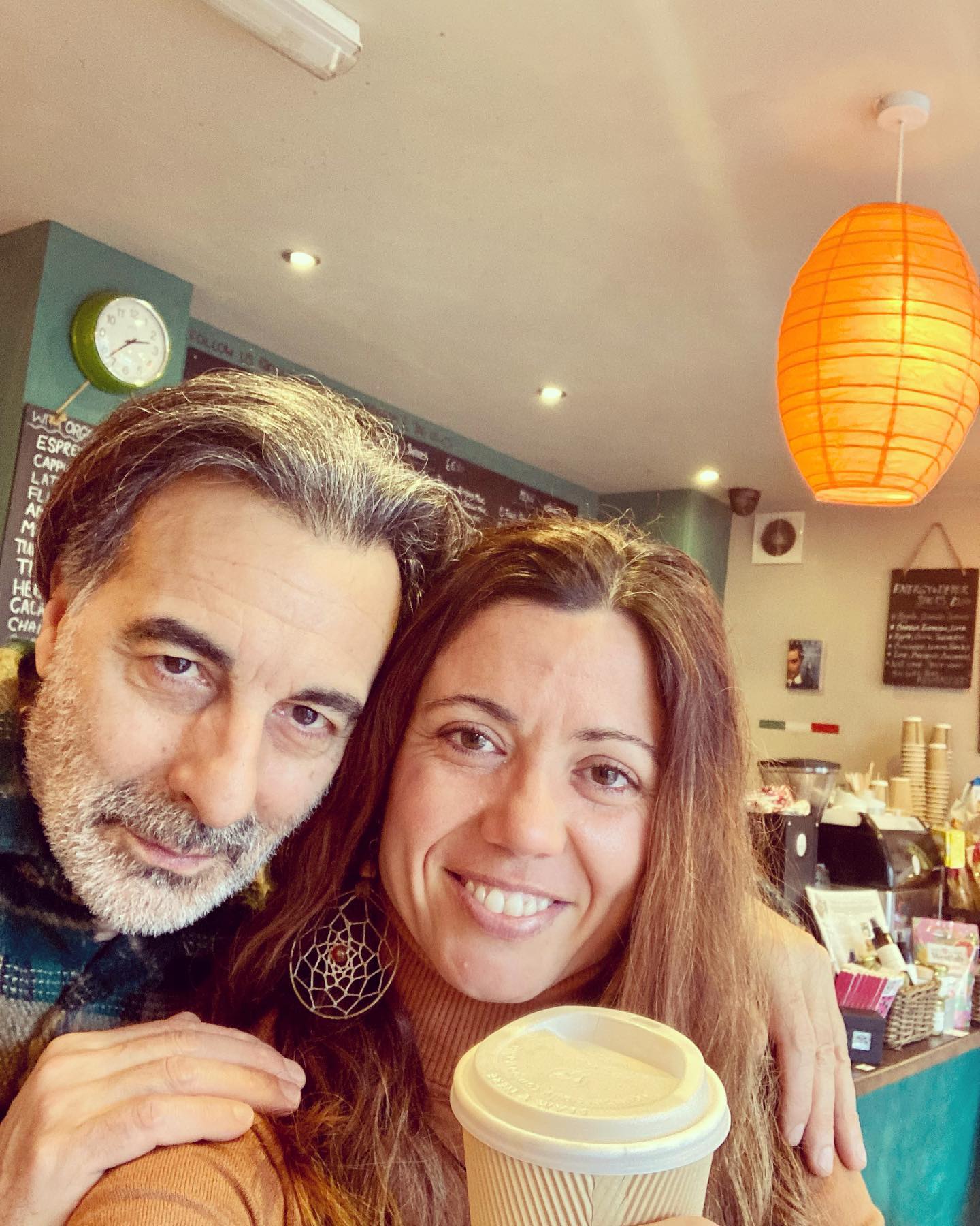 One of the best things about living in a city like London is to reconnect with your favourite local café and its beautiful community.
Thank you Nati @natiswholefoods for making the best #gingseng lattte in town.
What is your special local place for #connection?
#Art2Behuman #mindful #littlepleasures #londonlife #healingfoods