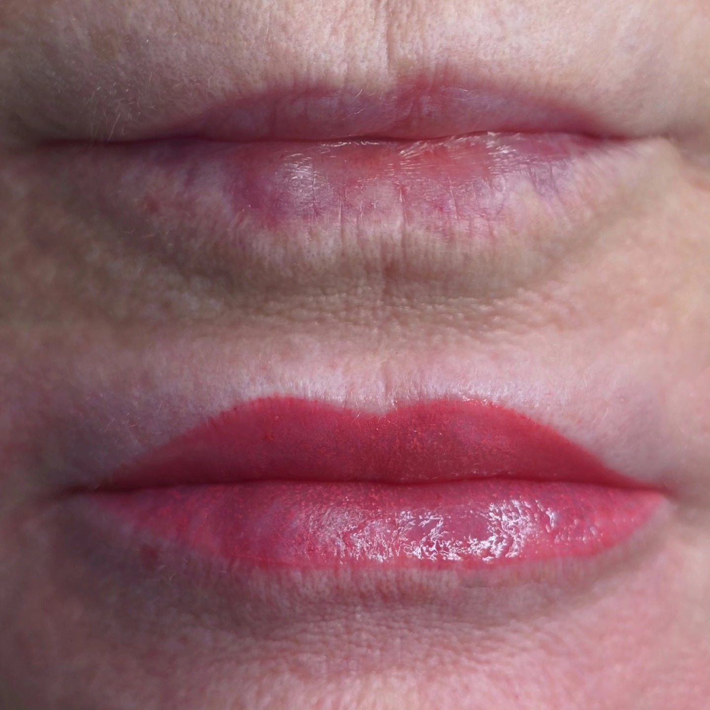 I'm just over here reshaping, covering scars, bringing back symmetry and color ... one client at a time✨️❤️
Did you know I also take appointments in Pawleys Island at @visibleresultsmedspa
Call (843)237-5593 or DM to get on my schedule!
#lipblush #watercolorlips #lipblushtattoo #lipgoals #lipblushing #lips #browslipseyes #definedlips #lipblushtraining #charlestonlips #charlestonmicroblading #microbladingcharleston #cosmetictattoo #permanentmakeup #permanentmakeupspecialist #southcarolina #Charleston #Mtpleasant #Summervillesc #Ladson #Jamesisland #Johnsisland #Kiawah #Myrtlebeach