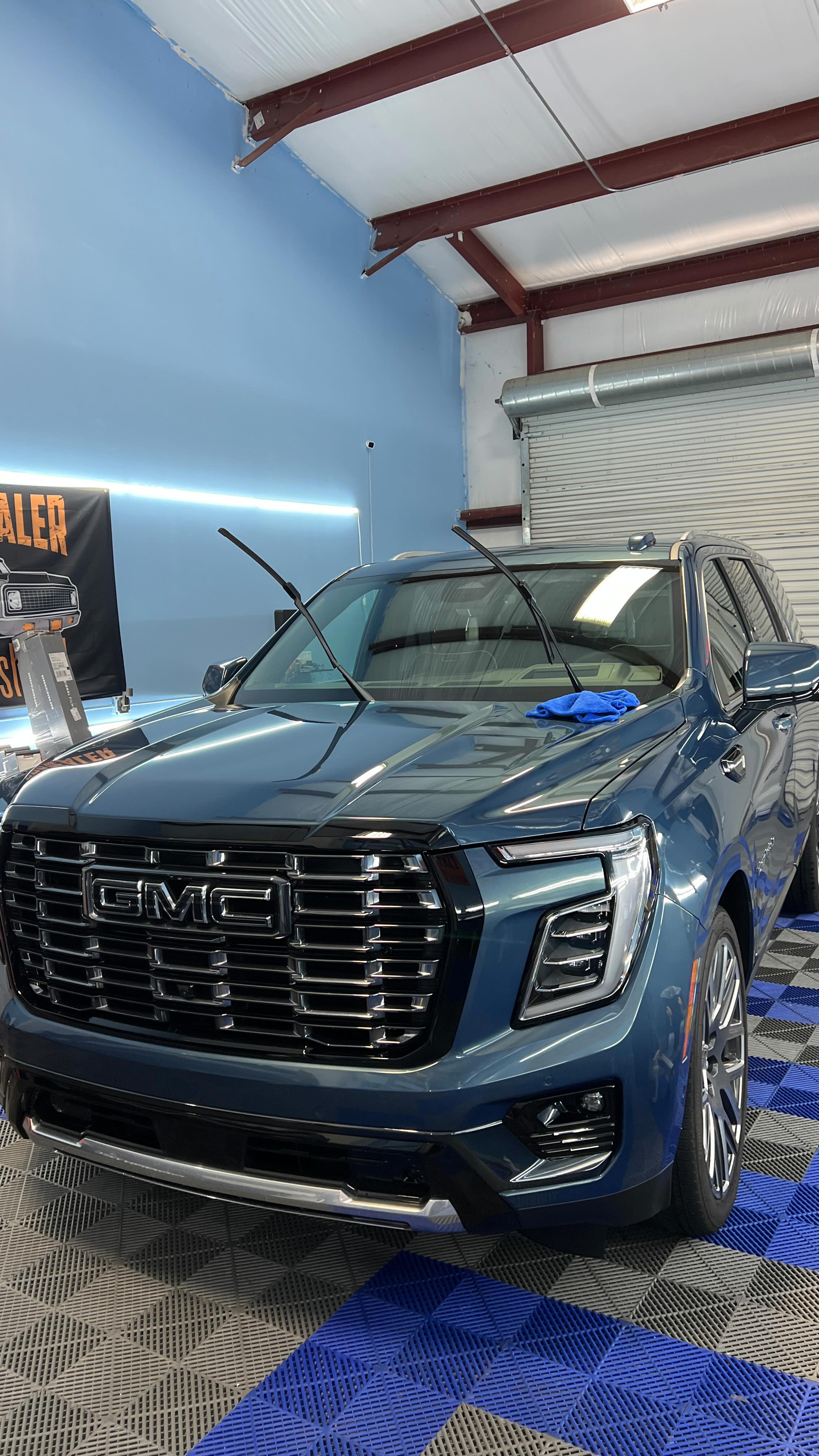 Up next for full front PPF and Our Apex Ceramic Tint
#tint #ceramictint #conwaysc #ppf #paintprotectıonfılm