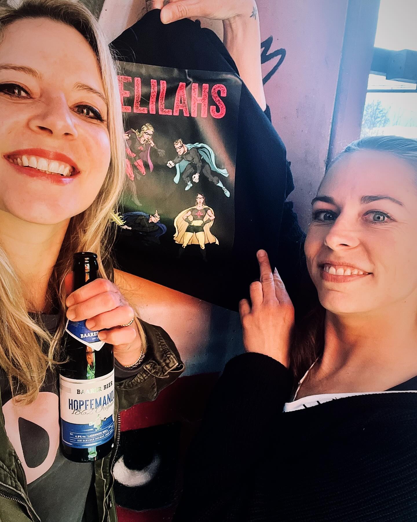 Aiiiaiiiiaiii, Feinschliff für Freitag!! Wir sind schon fast ready. ✌️🥂
Timetable:
20:15 - The Nogoodniks
20:50 - The Crumpets
21:40 - Delilahs
22:30 - The Nogoodniks
22:50 - Tight Finks
23:40 - The Monofones
Afterparty mit DJ MissBehaving
Aiiiaiiiiiaiiiiiiii 🥳🥳🥳
@thenogoodniks
@tightfinks
@monofones
@the_crumpets
@miss_behaving_13
@galvanikzug
#partypartyparty #delilahs