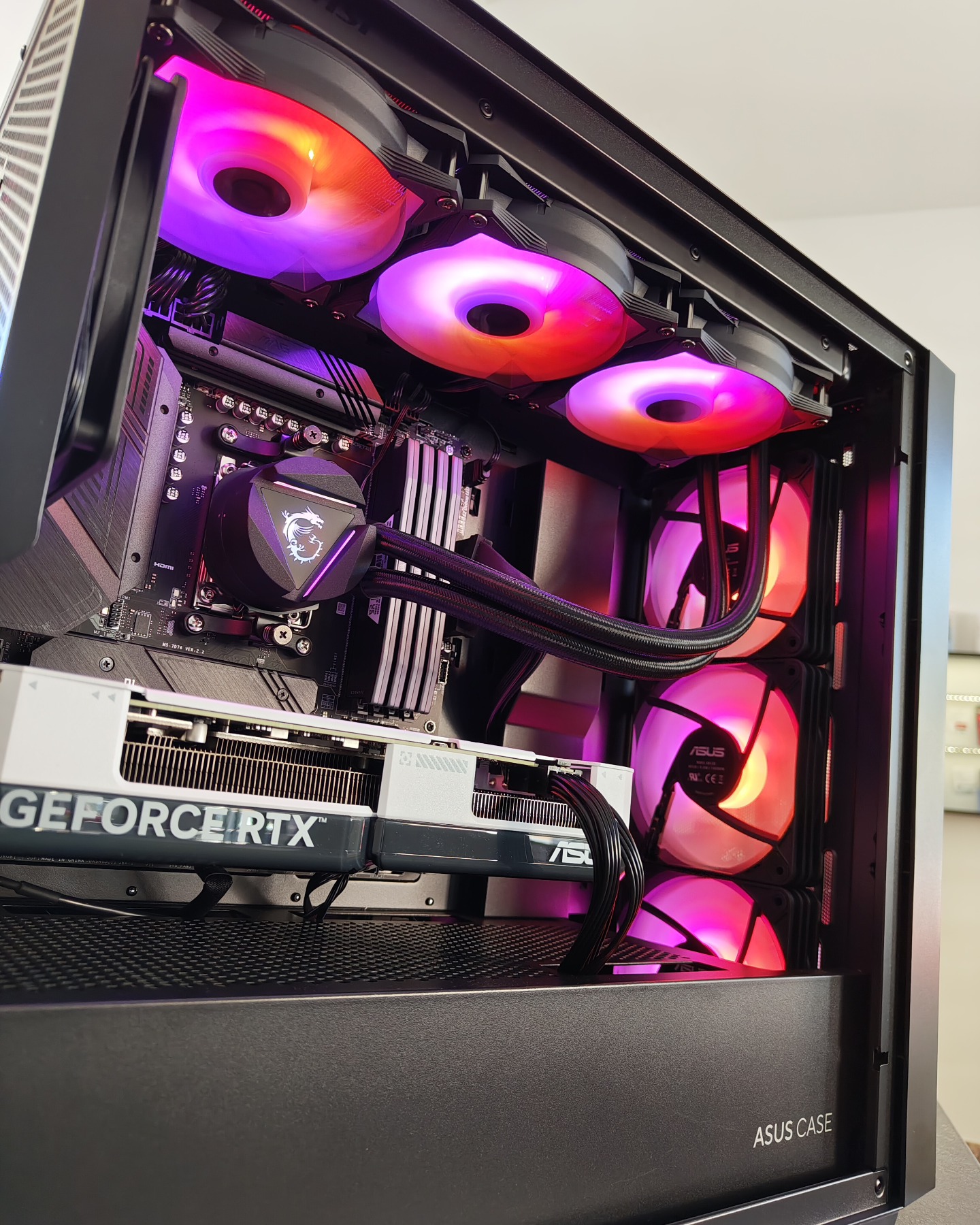 PC per rendering/grafica in consegna💽
AMD Ryzen 7 7900
128 GB RAM DDR5 6000 MHZ
SSD 2TB NVME SAMSUNG
NVIDIA RTX 4070 OC
DISSIPATORE LIQUIDO MSI MAG 360R
MOBO MSI TOMAHAWK
#fossano #tecnoclickfossano #gaming #msi #asus #amdryzen